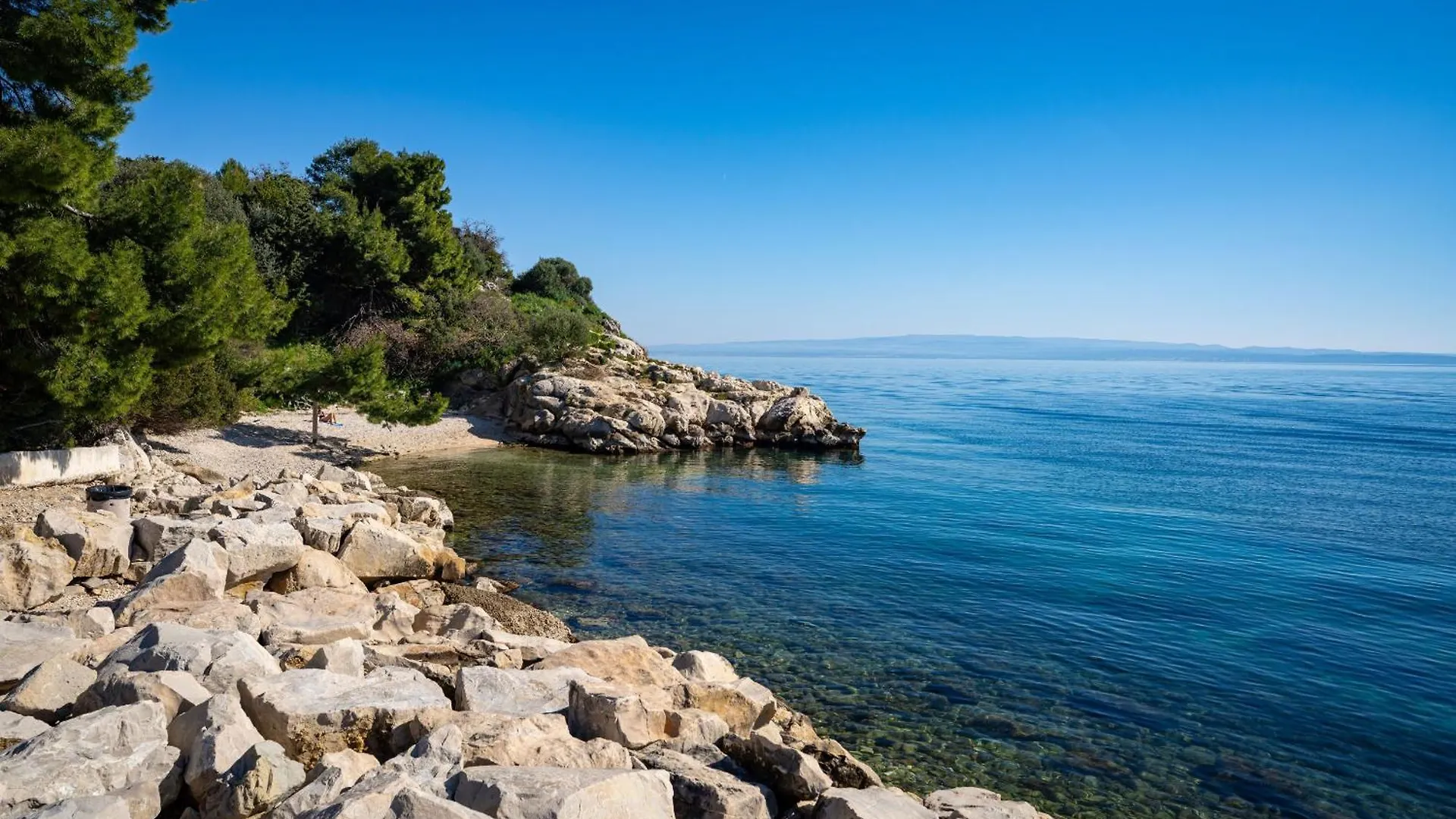 My Dalmatia - Beach Apartment 74 With Private Garage Split
